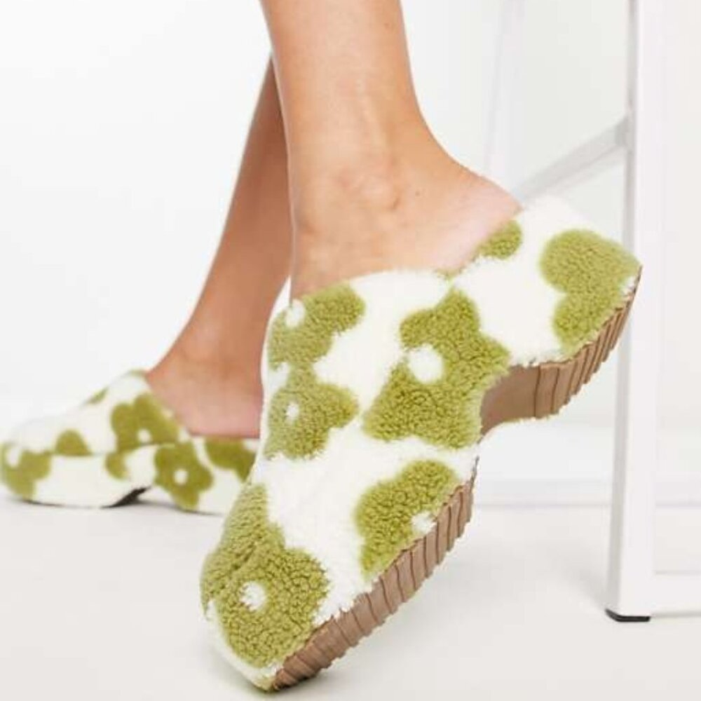 ASOS DESIGN Sion Chunky Mid Heel Shoes in Floral Borg – US 8